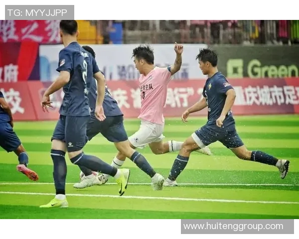 重庆足球队速度之争引发热议球迷观点各异看法不一 重庆足球队速度之争引发热议球迷观点各异看法不一